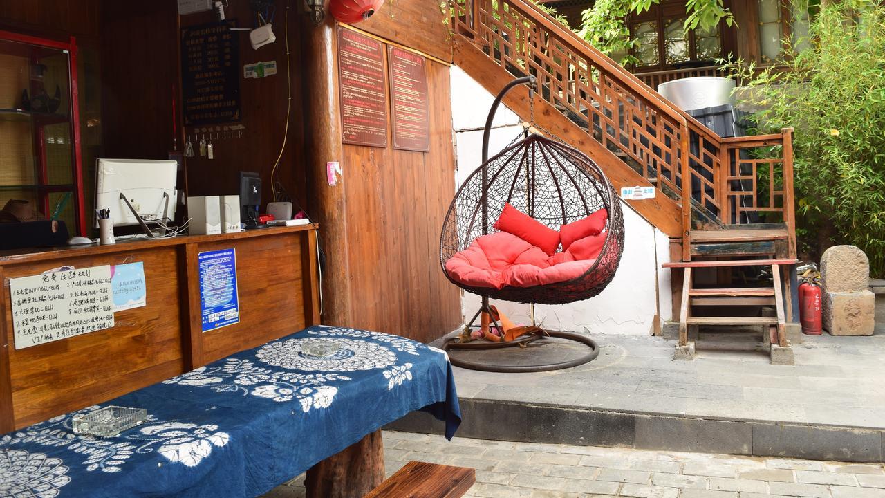 Runtong International Youth Hostel 麗江市 エクステリア 写真