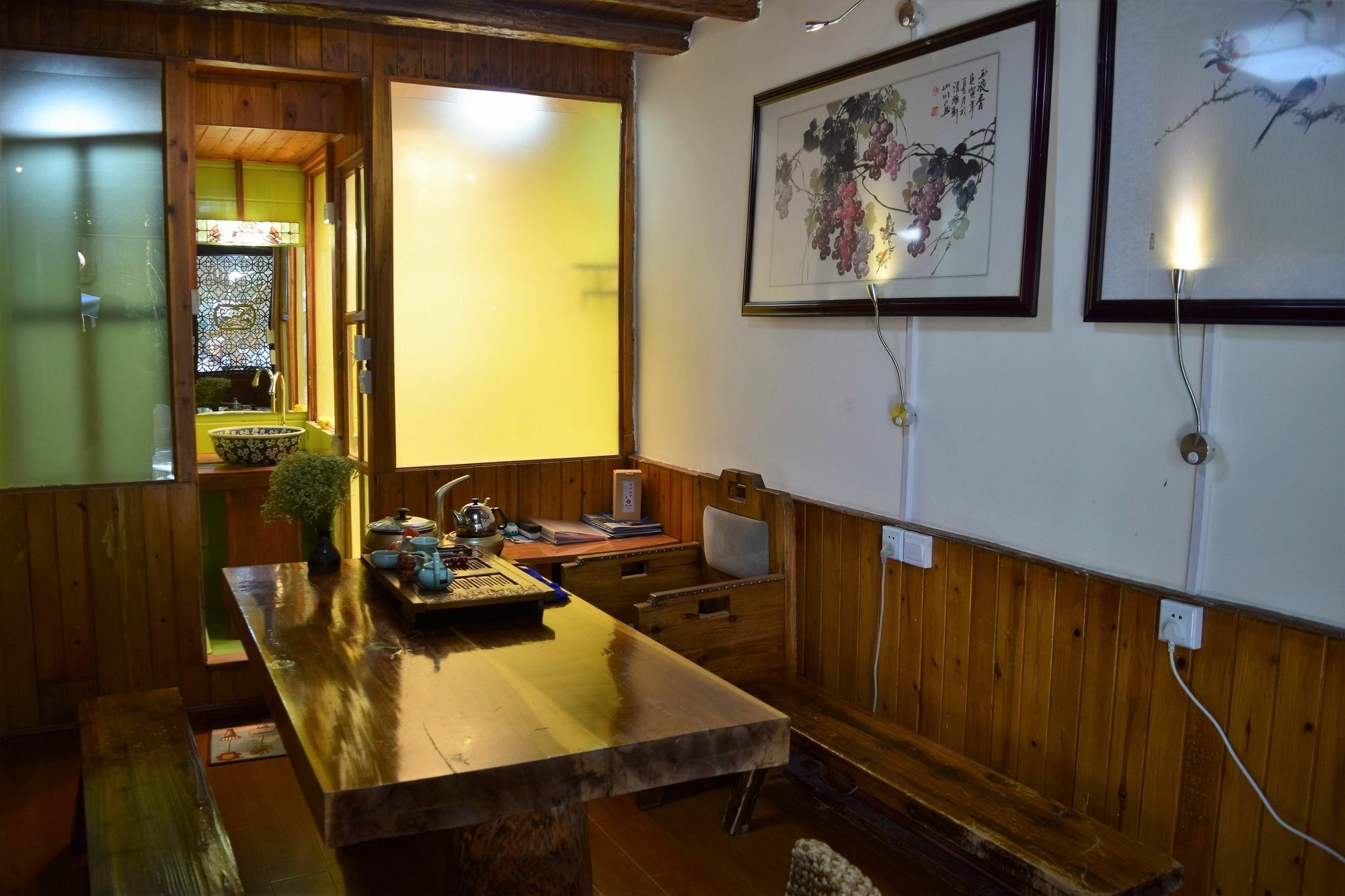 Runtong International Youth Hostel 麗江市 エクステリア 写真